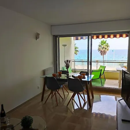 Cnossos Yourhosthelper Apartment